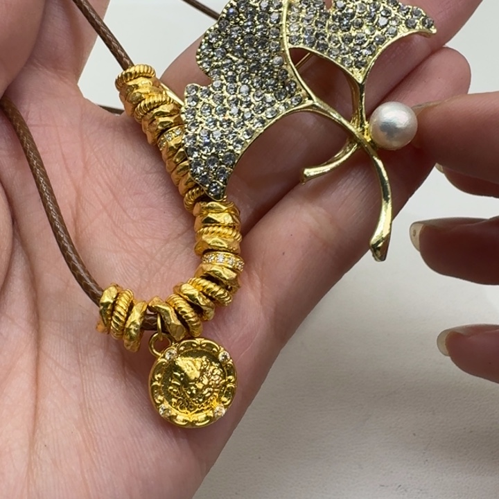 颈饰未镶嵌淡水珍珠