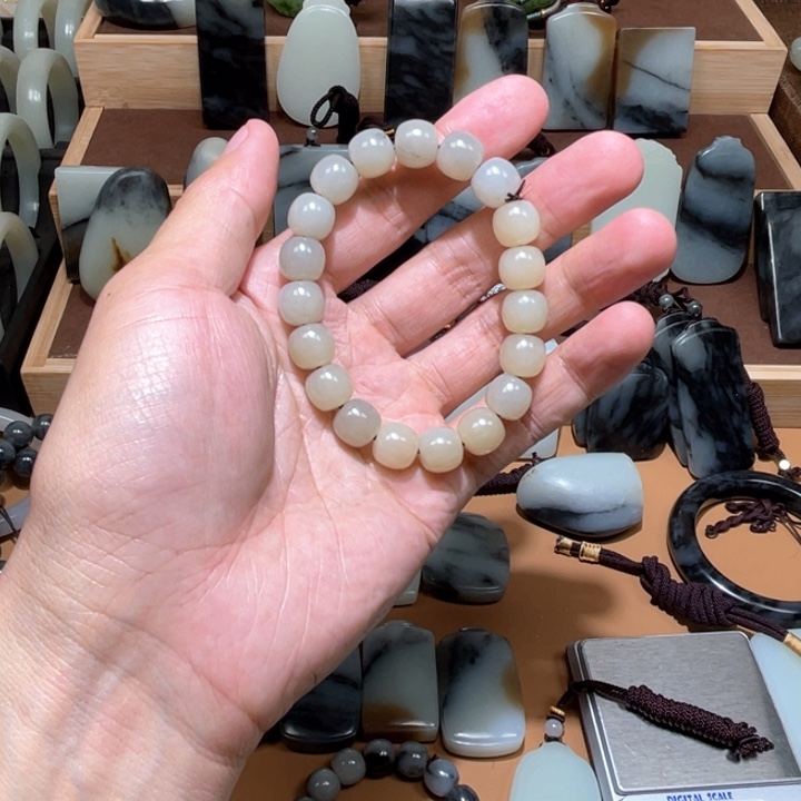 和田玉手链卡11未镶嵌