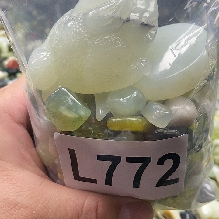 岫玉鱼缸石未镶嵌