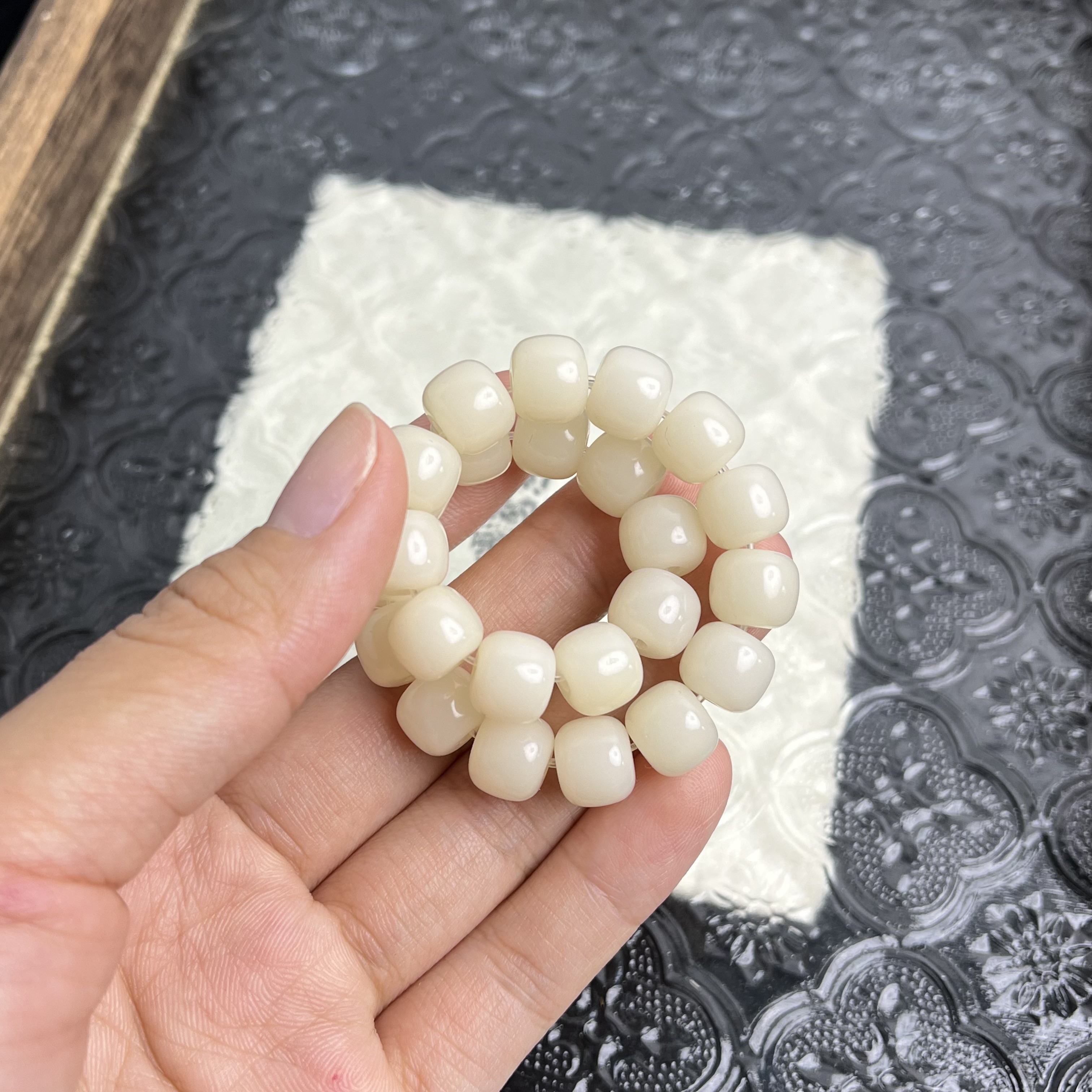 玉雪流光9mm 菩提根白荔枝冻老型桶单圈 CS021-1878