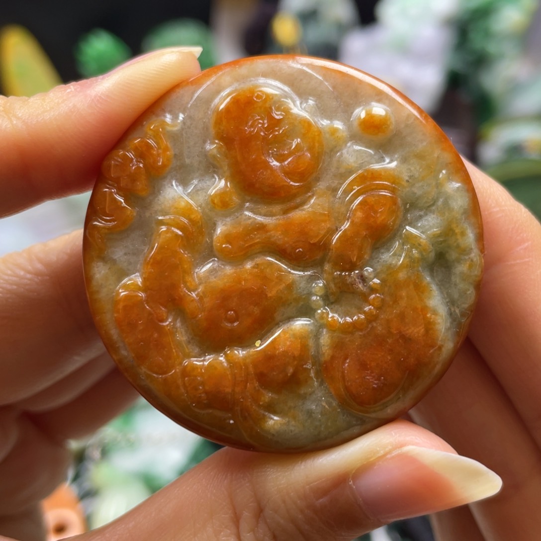 翡翠颈饰未镶嵌牌子