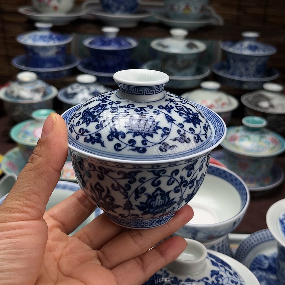 就***风景德镇陶瓷盖碗一个主人杯两个客杯