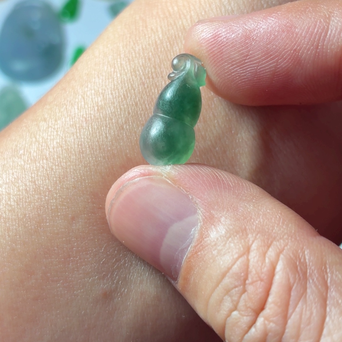 定制翡翠未镶嵌包工