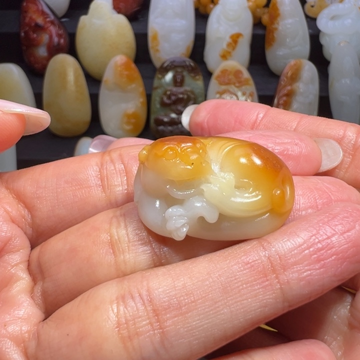 和田玉颈饰未镶嵌