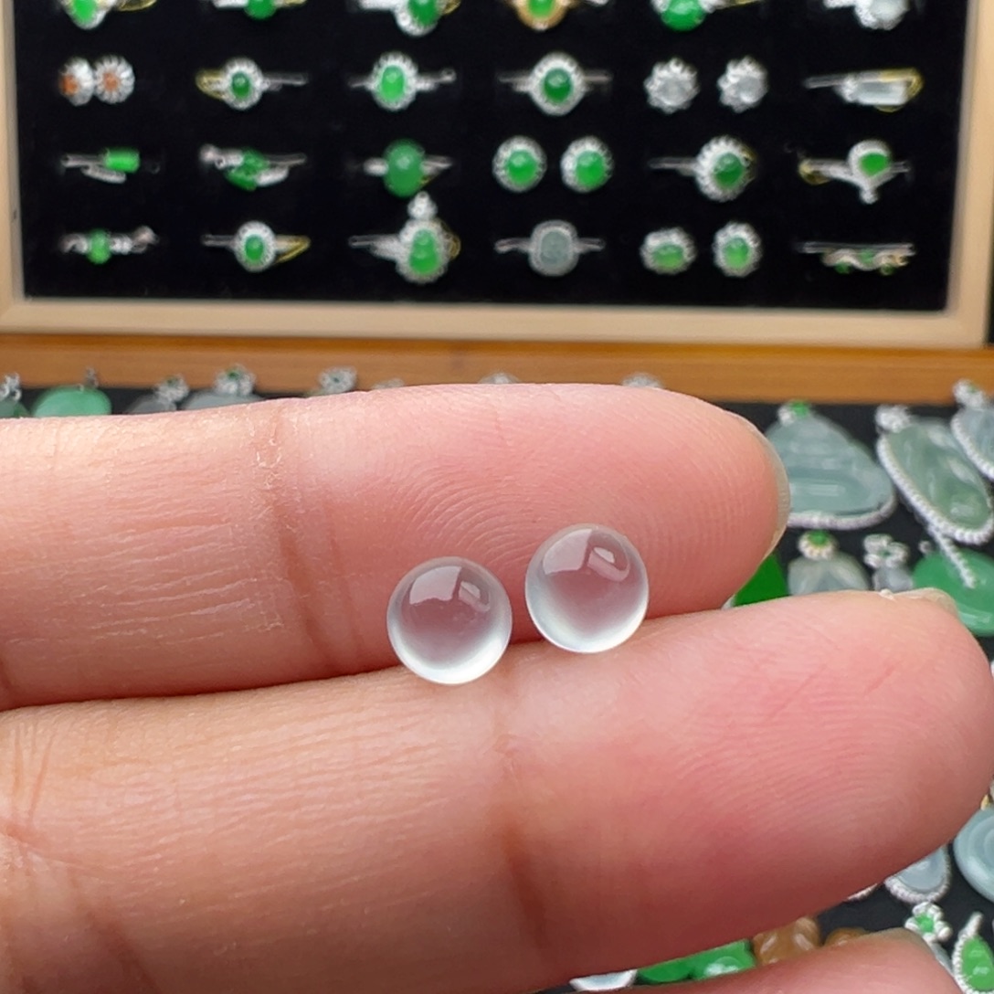 翡翠未镶嵌颈饰蛋5.5