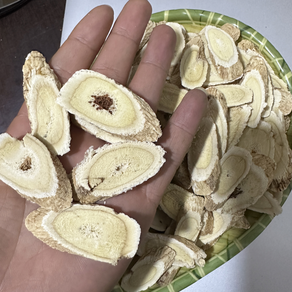 甘肃岷县五年生老黄芪