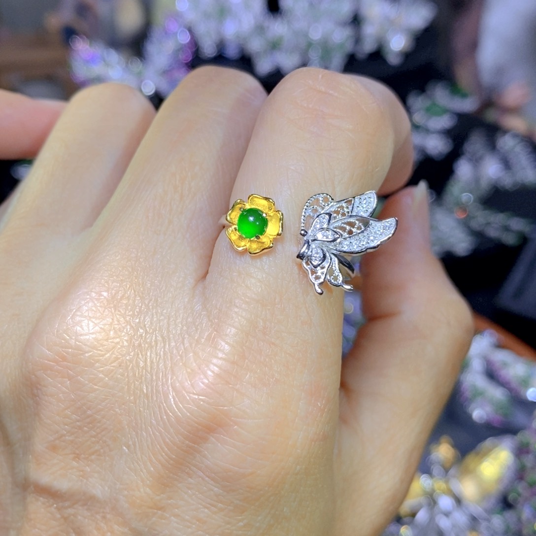 翡翠颈饰银S925镶嵌天然翡翠