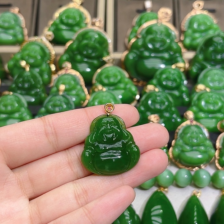 和田玉（碧玉）颈饰18K金镶嵌