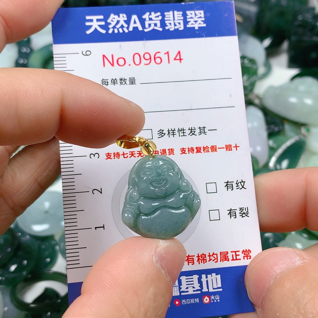 翡翠颈饰未镶嵌天然翡翠