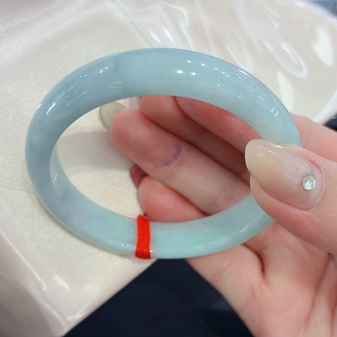 翡翠未镶嵌手镯翡翠58圈口