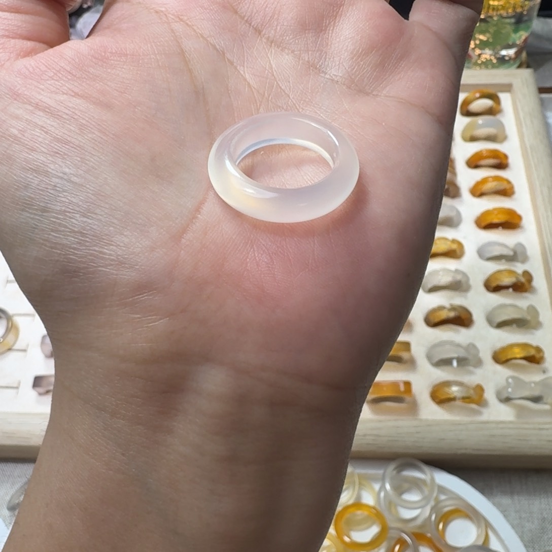 未镶嵌戒指玛瑙/玉髓669港14微瑕福利不退换