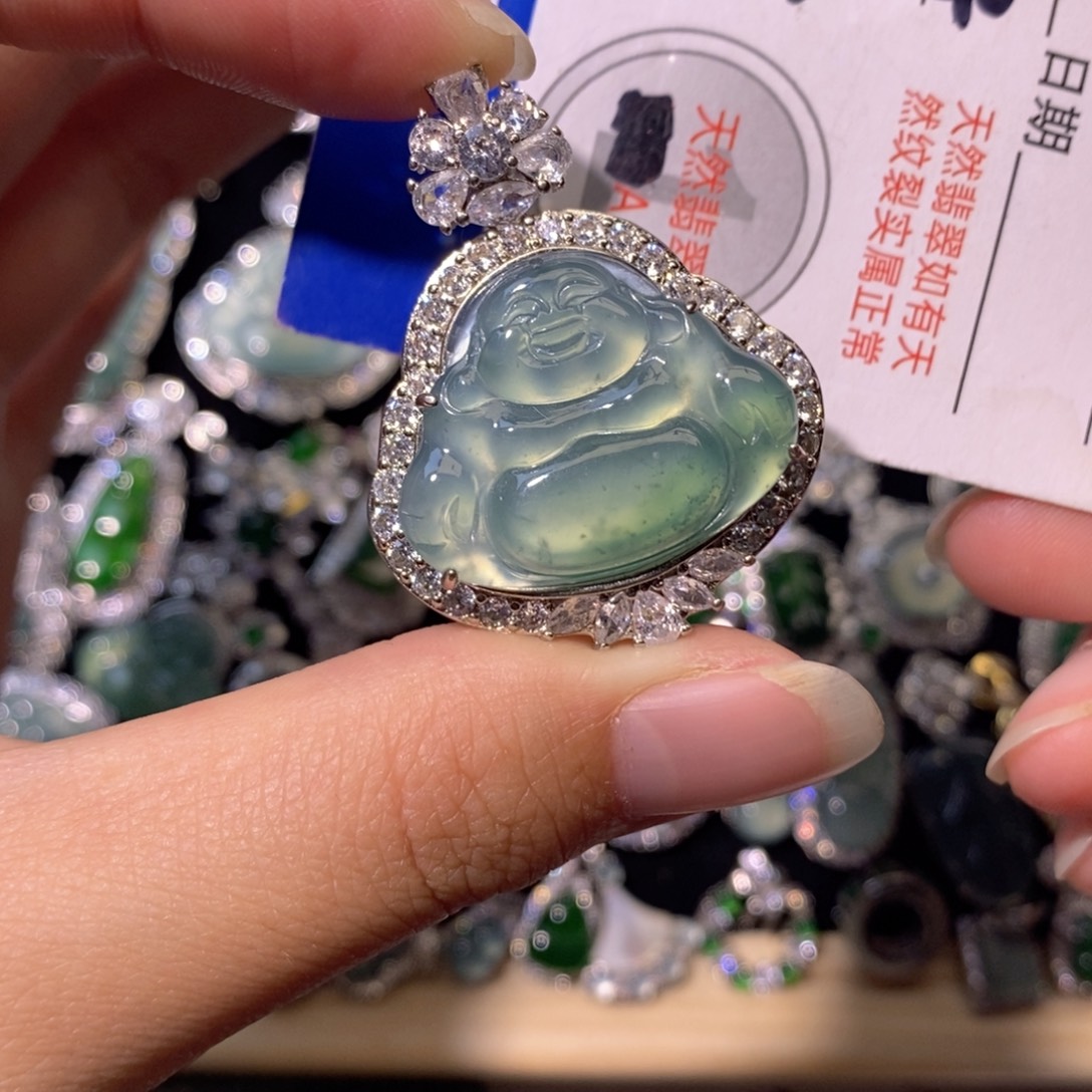 翡翠未镶嵌颈饰天然