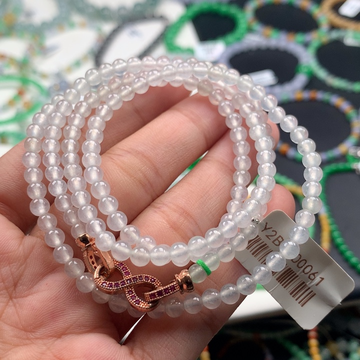 翡翠未镶嵌手镯卡