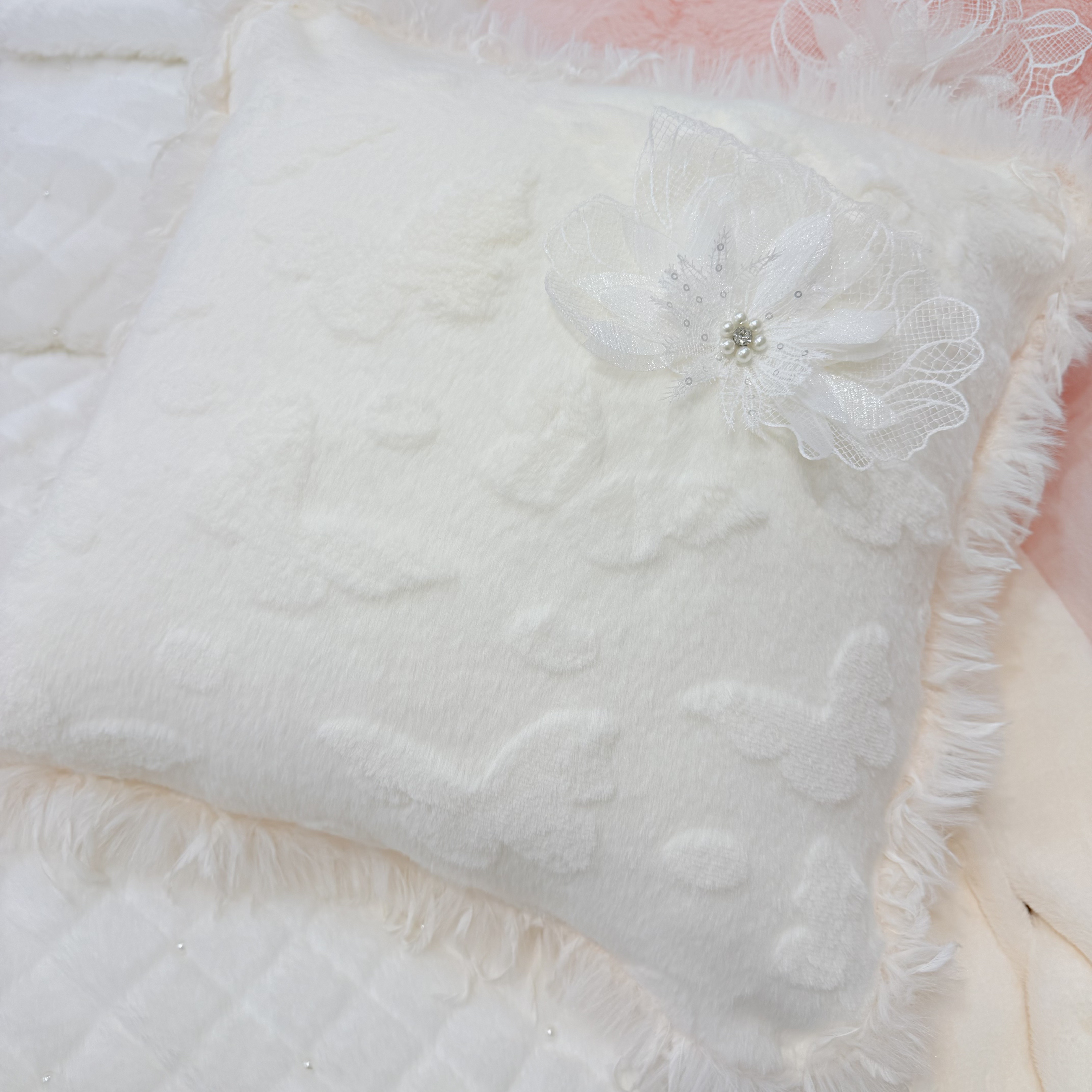 貂绒法式流苏纯手工草草抱枕含芯