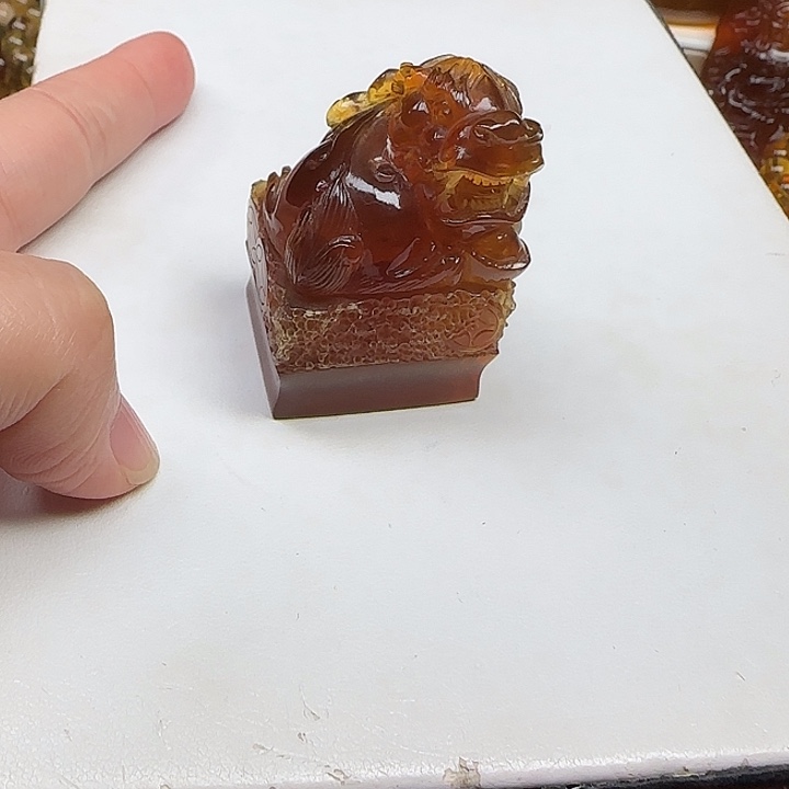 琥珀颈饰未镶嵌天然缅甸琥珀貔貅印章32.3克