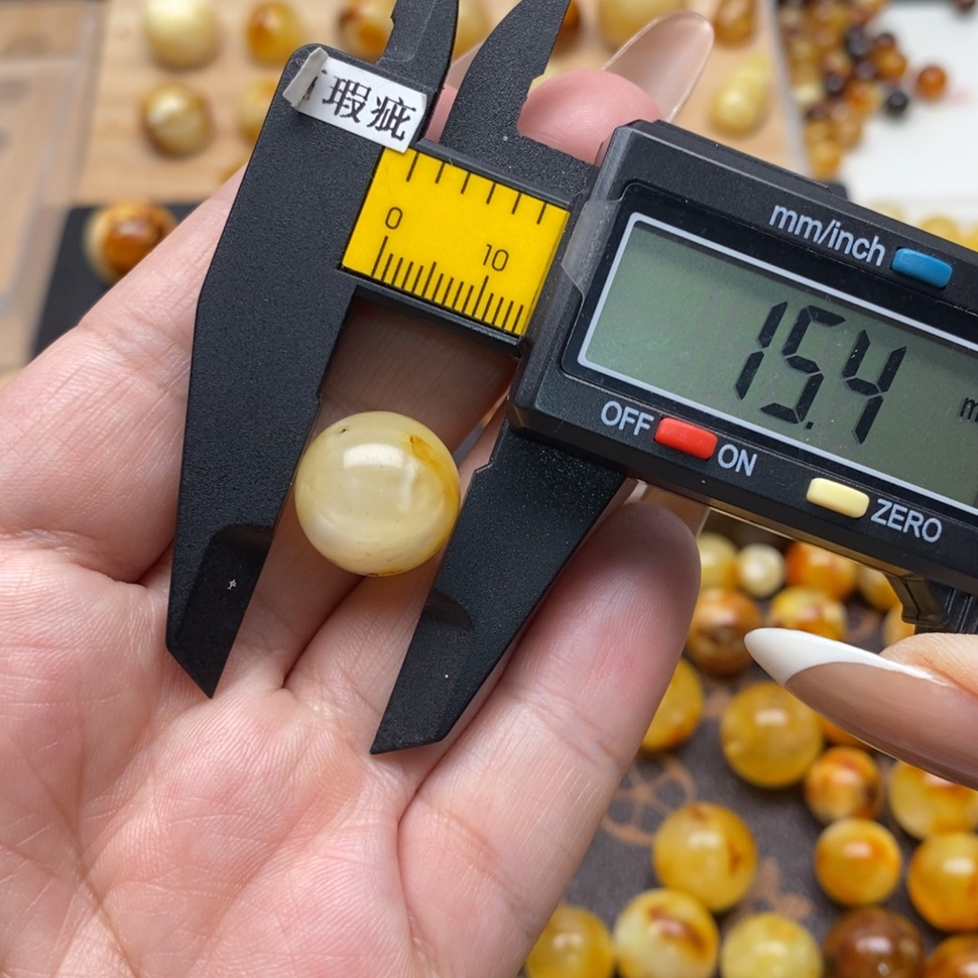 琥珀未镶嵌珠宝奇石蜜蜡1252