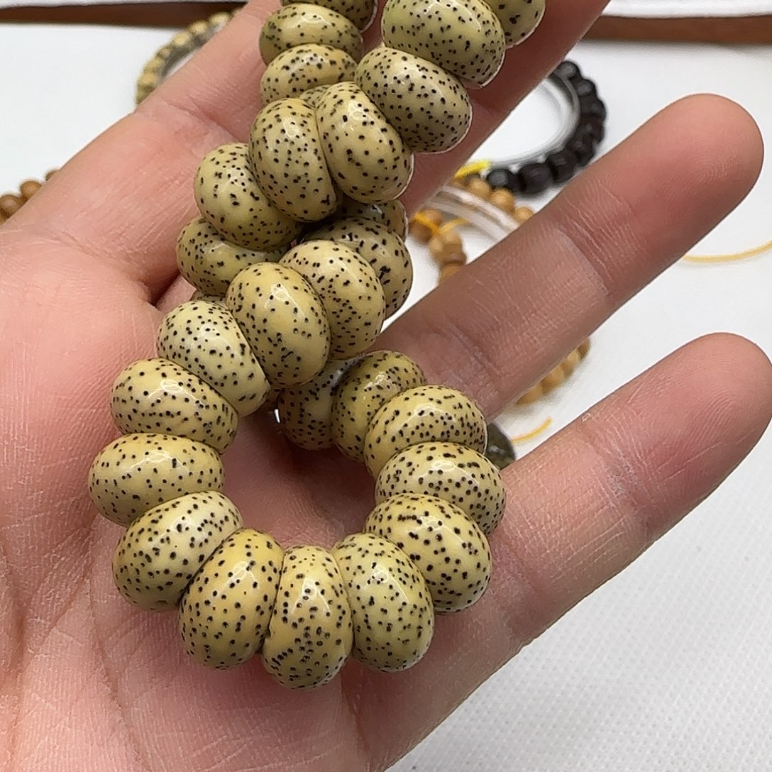 手串星月菩提13傲世黄星月菩提13蒜瓣大肠单圈