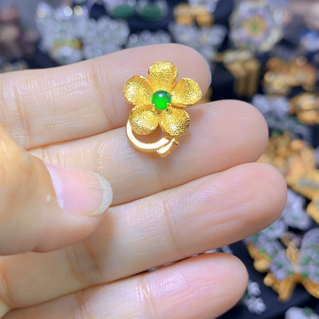 翡翠耳钉银S925镶嵌天然翡翠