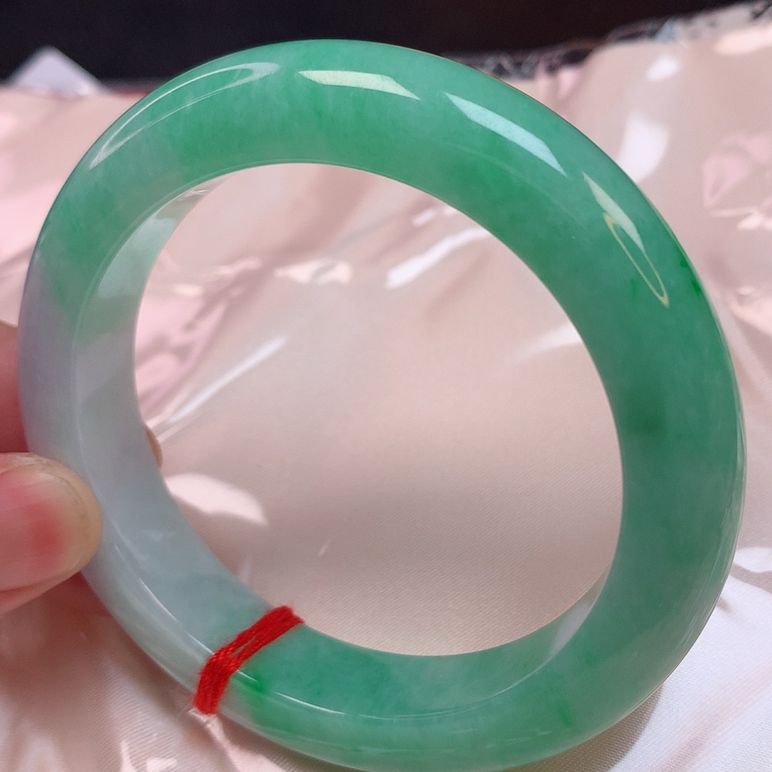 翡翠手镯未镶嵌57 翡翠手镯