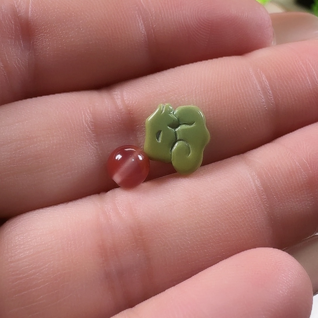 南红玛瑙未镶嵌颈饰