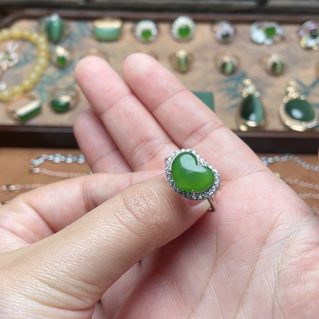 和田玉（碧玉）银S925镶嵌颈饰戒指15圈口