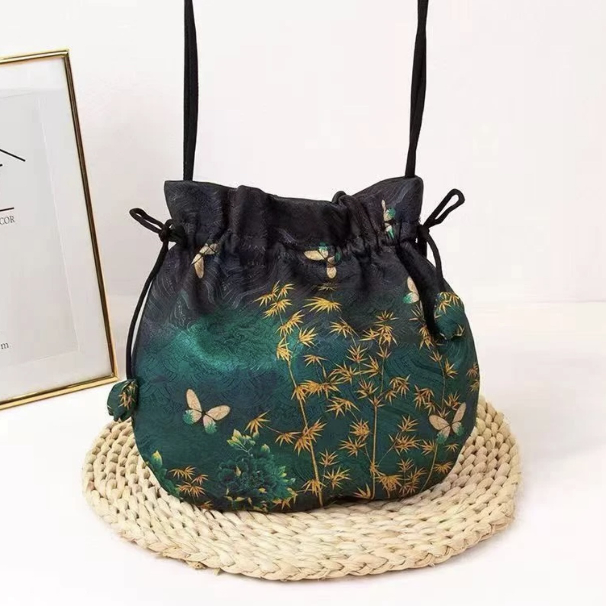 【元气包 】蝶恋竹新中式龙鳞纹23*25调节斜挎包实用