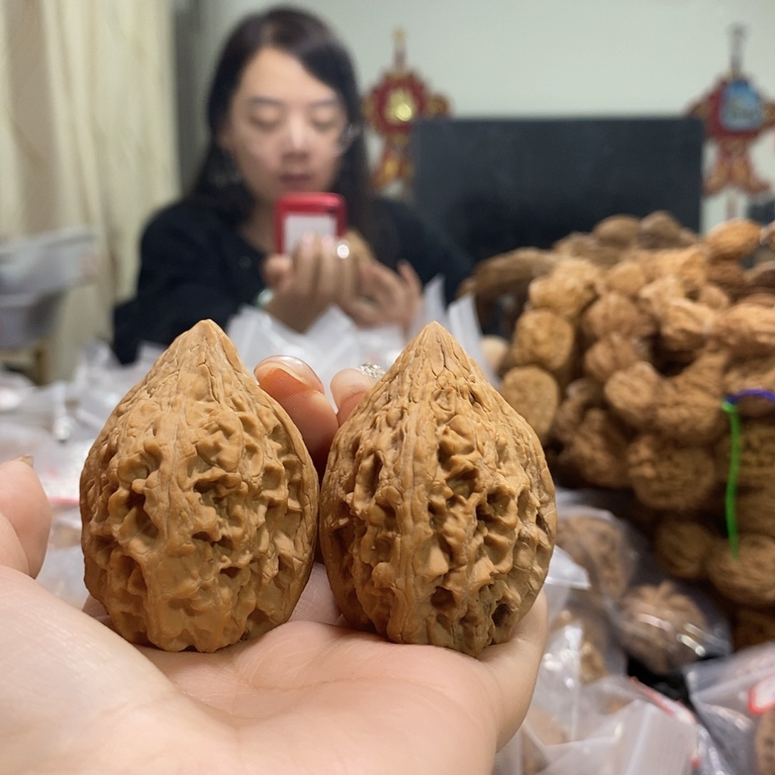 把件文玩核桃也*38大沽石尖有伤