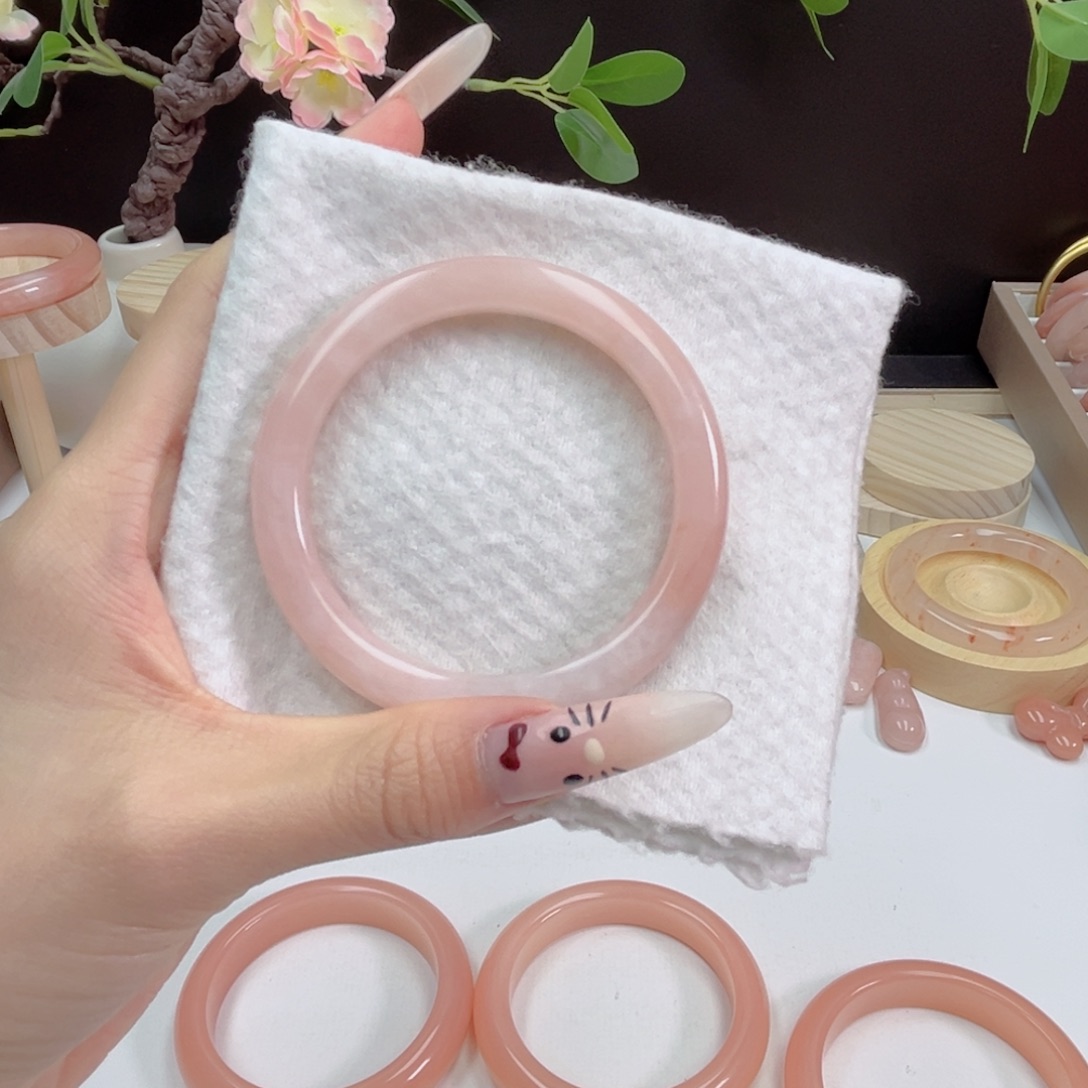 ****️石英质玉未镶嵌手镯