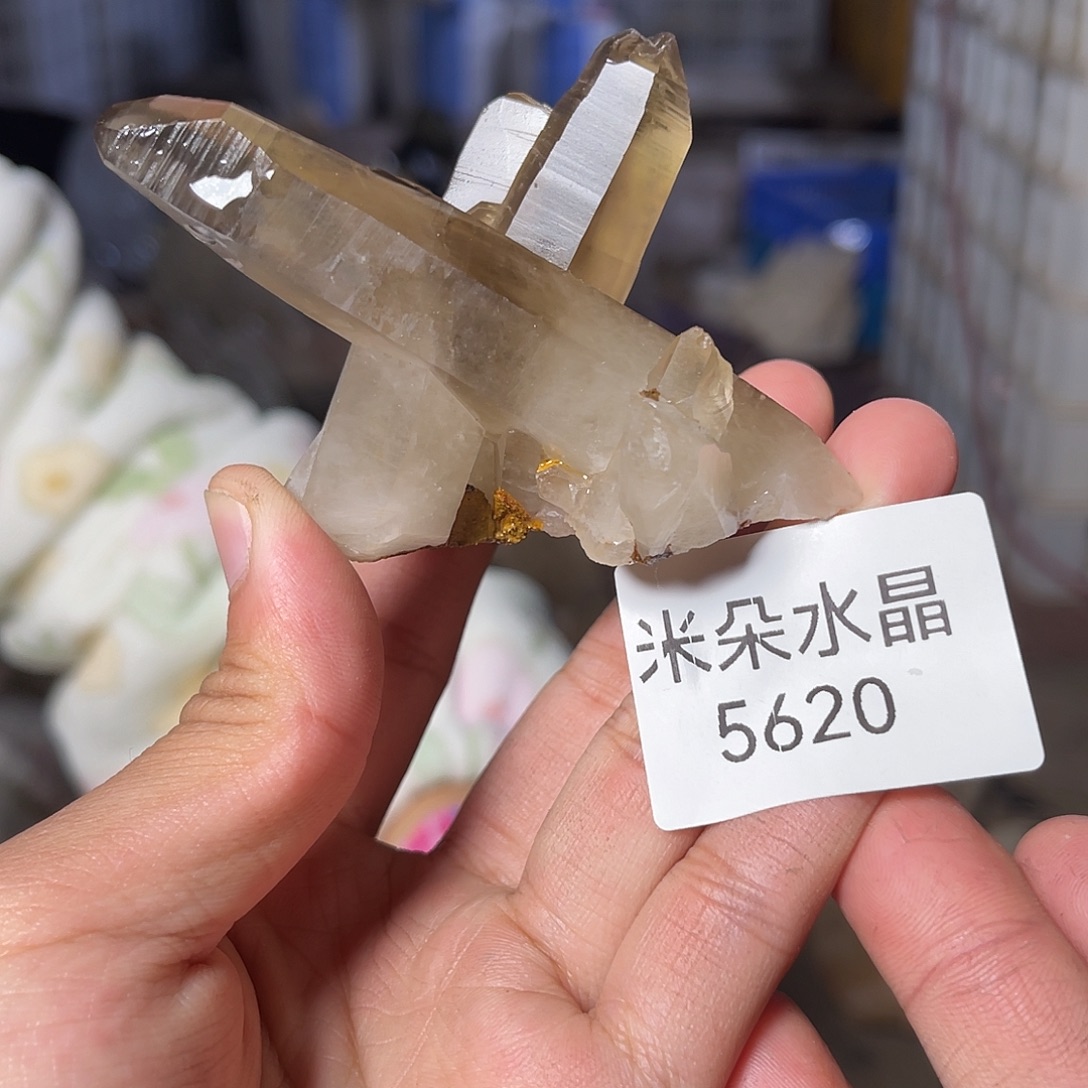 业***业珠宝半成品未镶嵌水晶