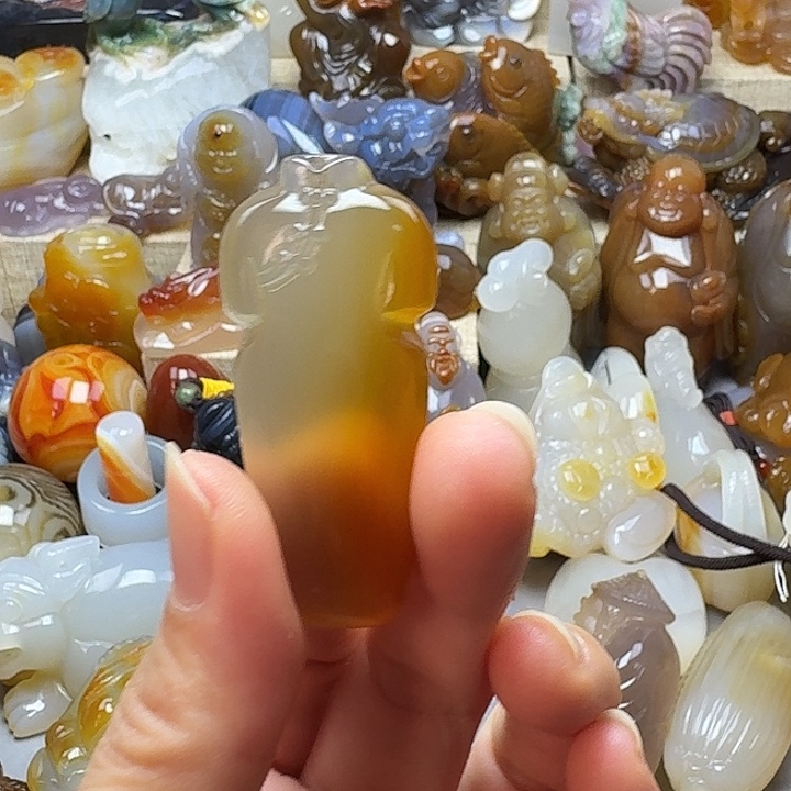 玛瑙/玉髓未镶嵌饰品