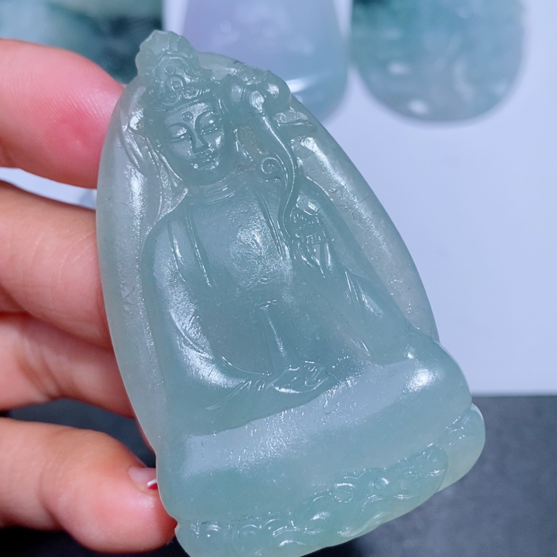 定制翡翠吊坠未镶嵌