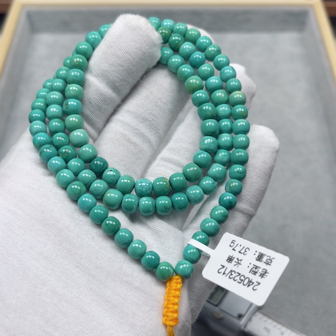 绿松石挂件未镶嵌石*