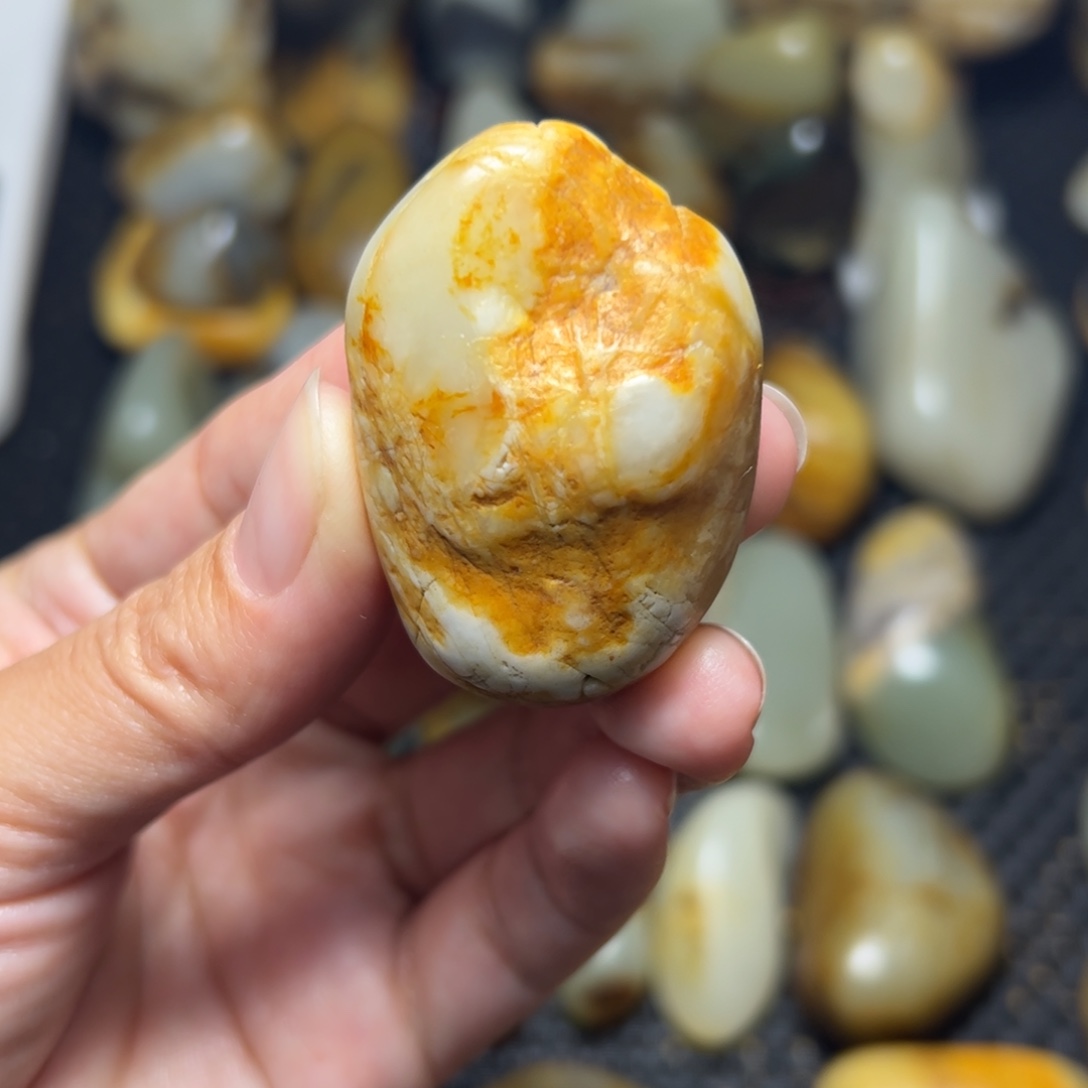 和田玉未镶嵌把件8