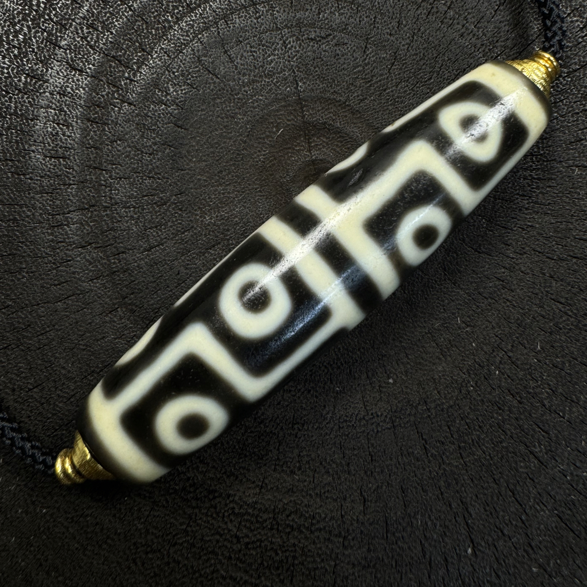 建诚天珠超顶早期极致黑白手工十二眼（尺寸52全品无瑕疵毕业款）