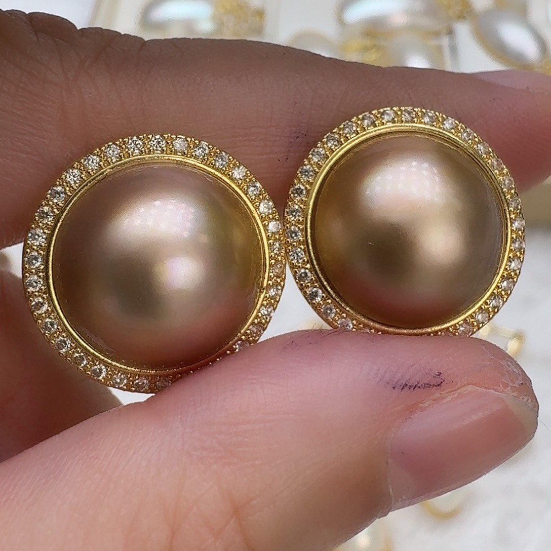 拼合珍珠（马贝珠）未镶嵌耳饰