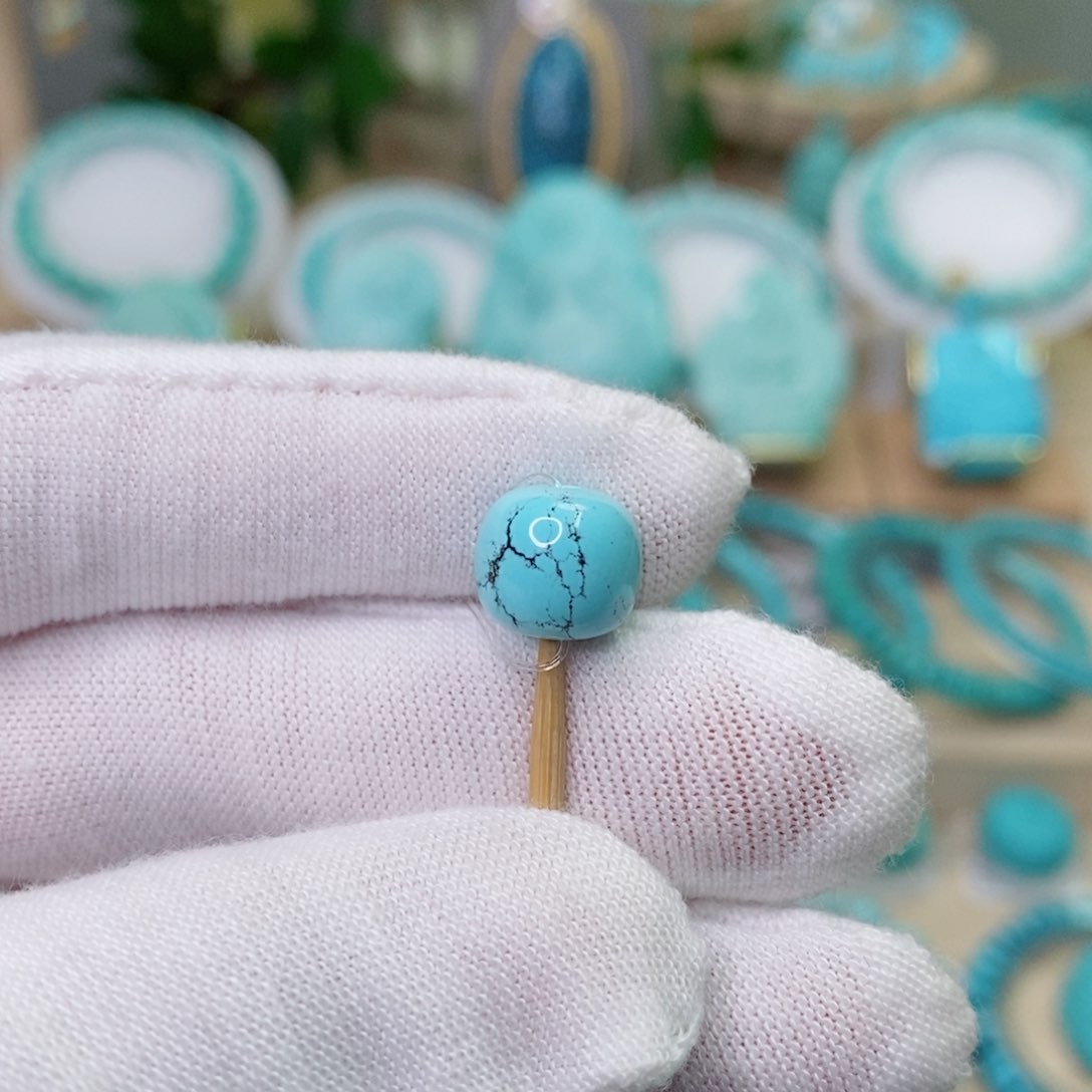 未镶嵌绿松石珠宝奇石