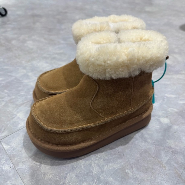 9685儿童休闲雪地靴