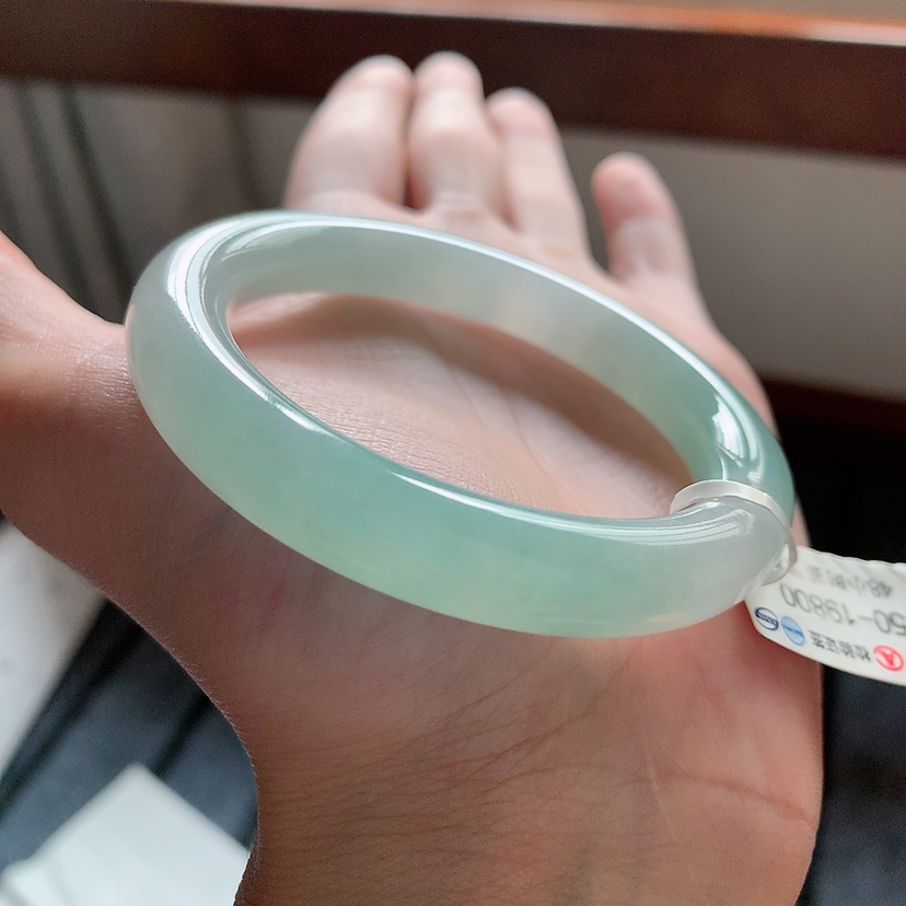 圆条50mm 冰润蓝绿清秀吸眼缅甸翡翠A货手镯