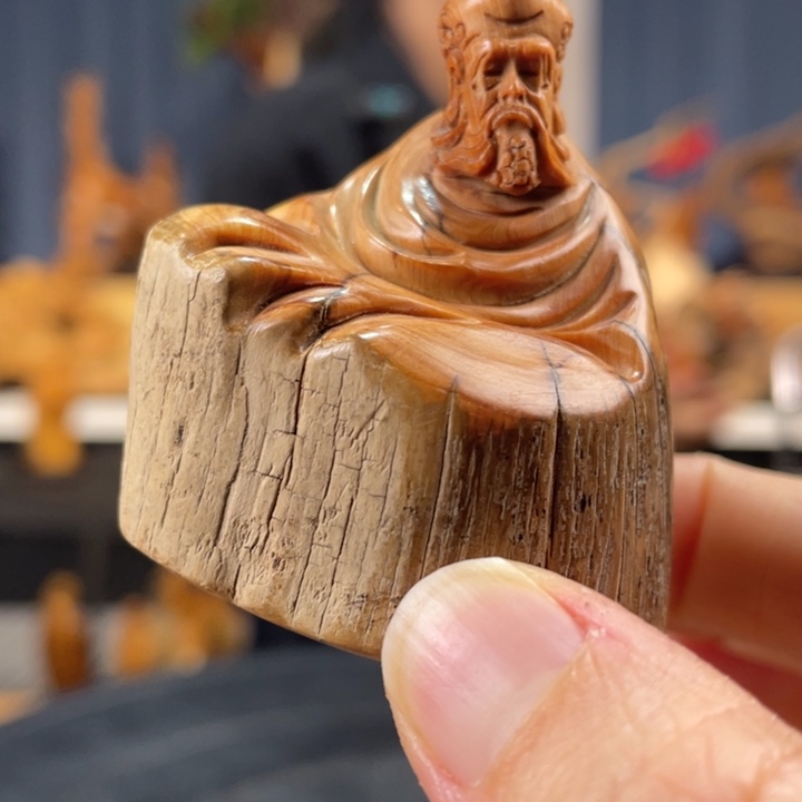 柏木（崖柏）随型摆件