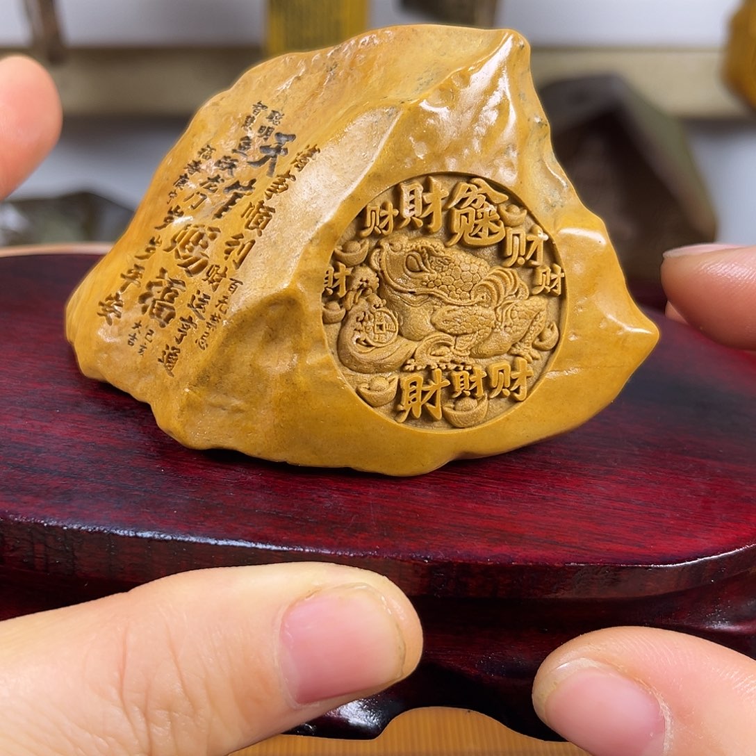 新疆戈壁石原石雕刻5