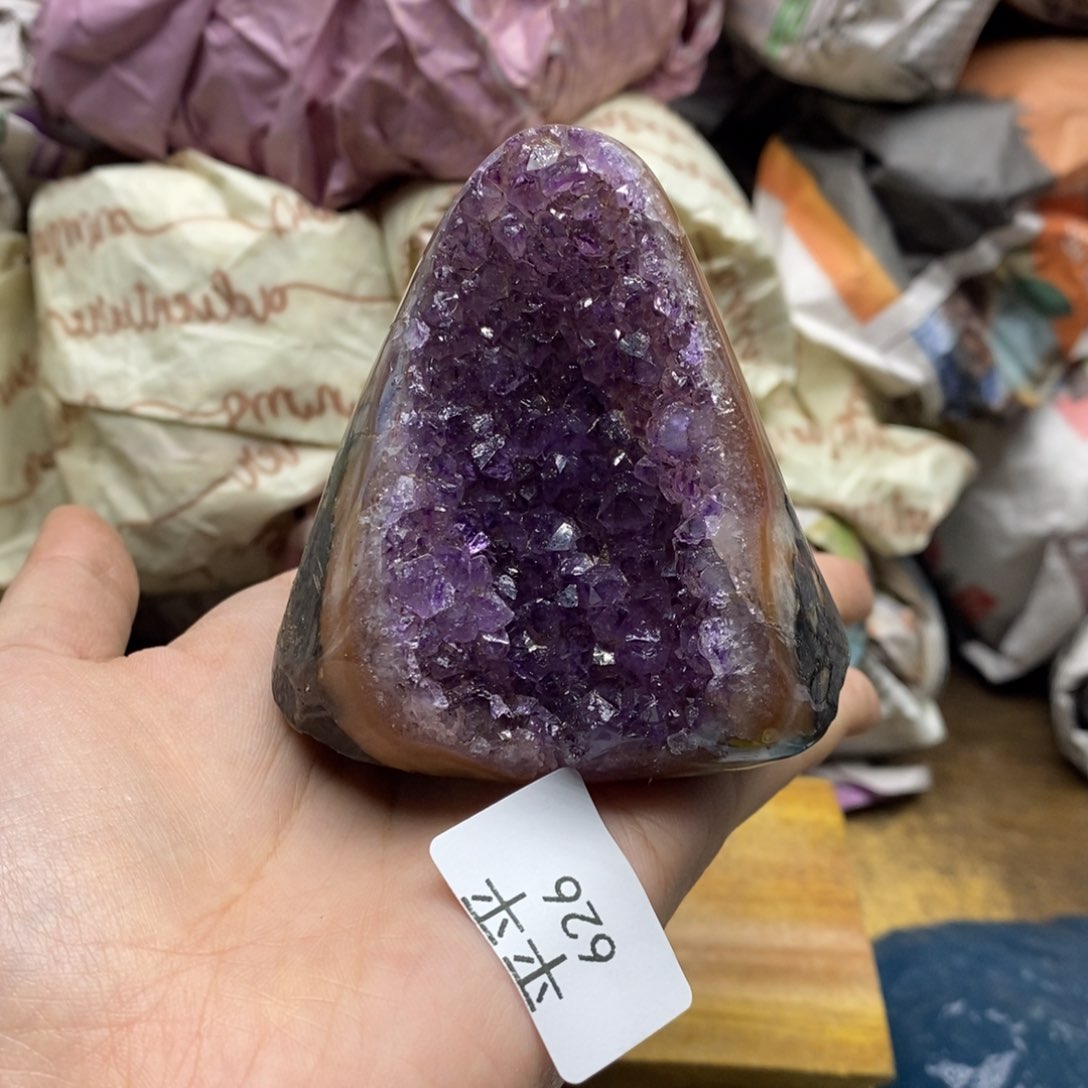 紫晶乌拉圭未镶嵌