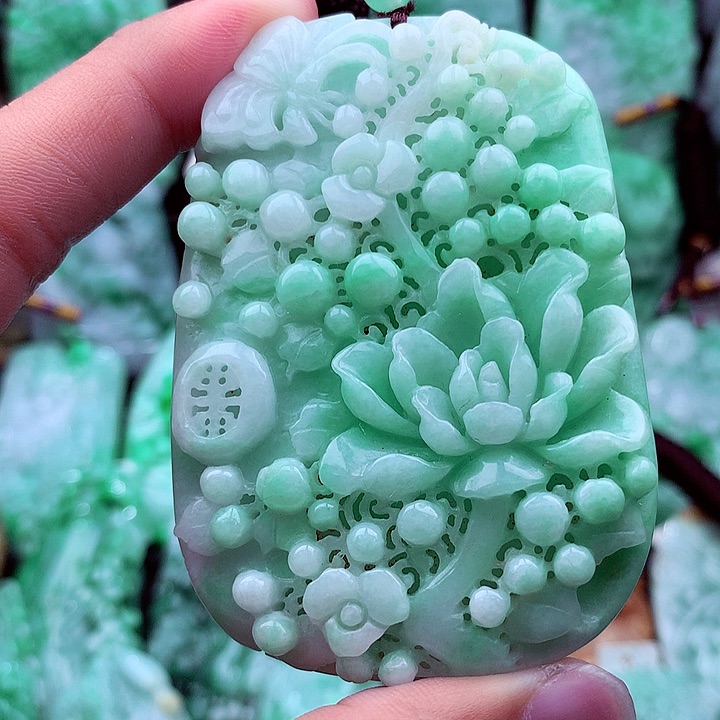 翡翠吊坠(不含链)未镶嵌