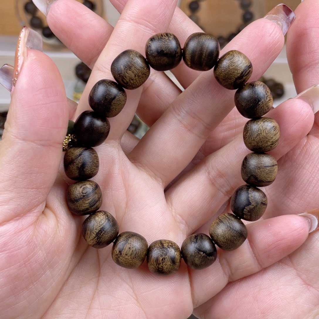 沉香手串飞*?越南芽庄白棋楠虎斑留疤