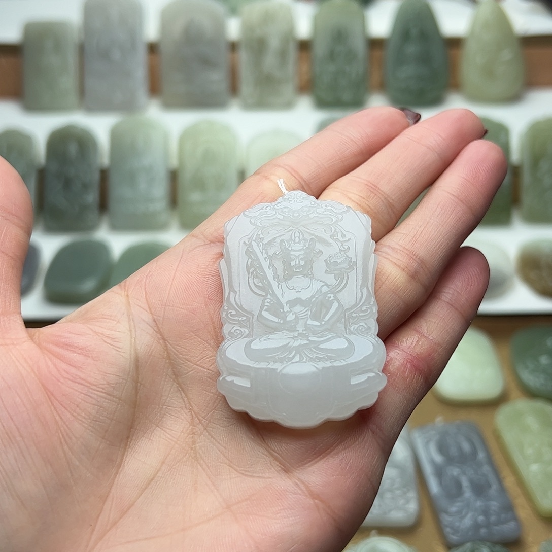 视***海和田玉未镶嵌颈饰