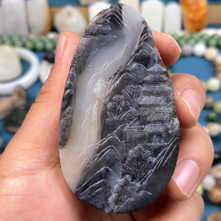 和田玉颈饰未镶嵌慢*慢