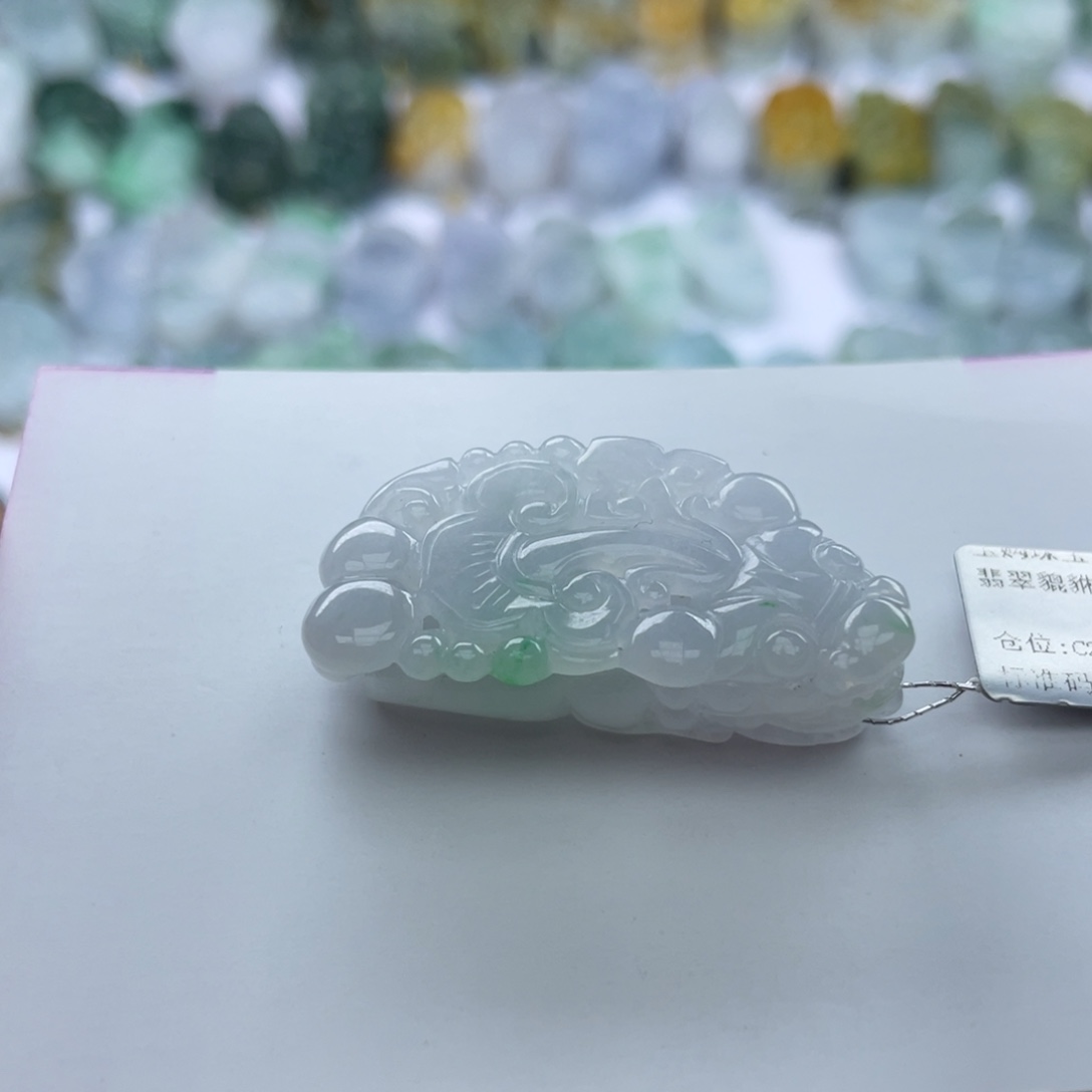 翡翠颈饰未镶嵌貔貅