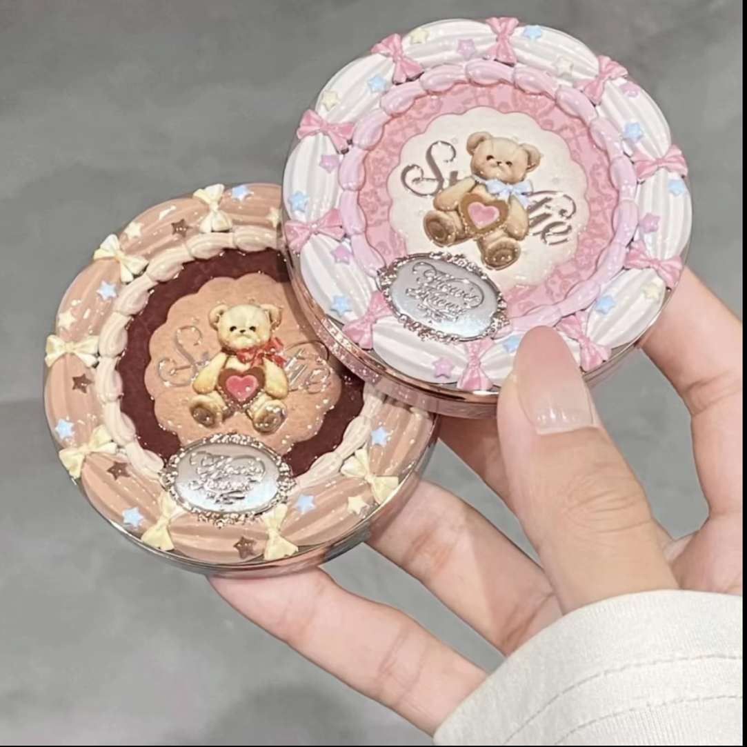 A15【热卖爆款】新款甜心小熊系列四色遮瑕盘正装正品