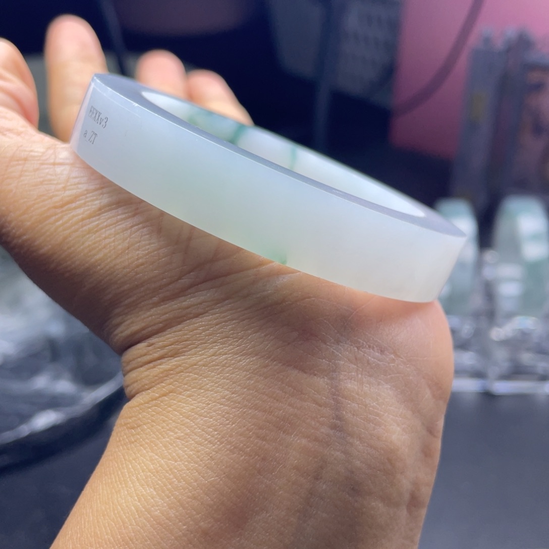 *****定制翡翠未镶嵌缅A翡翠多样性发一定金