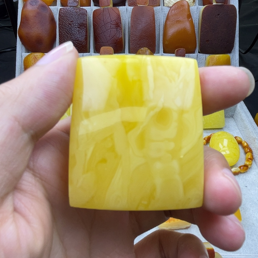 定制蜜蜡未镶嵌牌子