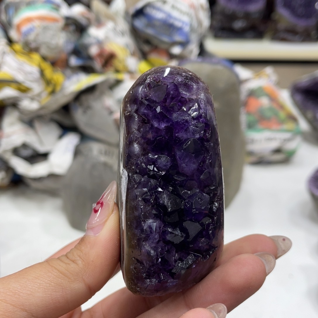紫晶大型摆件（非配饰）未镶嵌